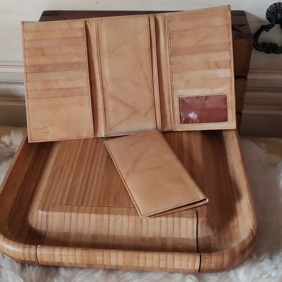 Leather Wallet - Picture 3 of 7